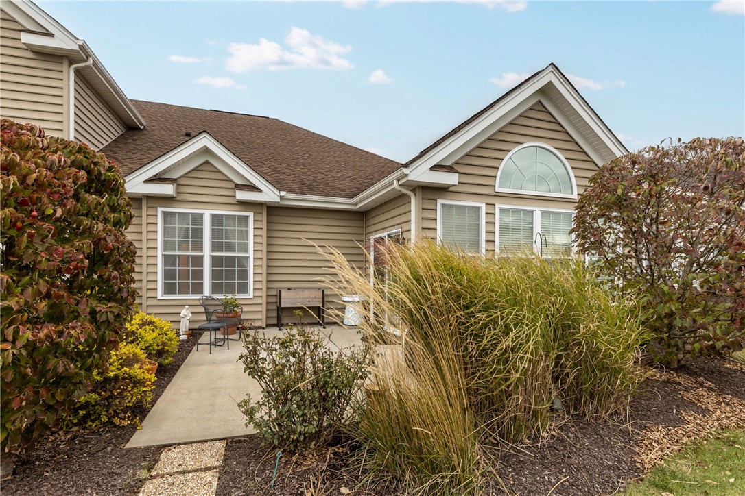 Sewickley, Pennsylvania, 15143, United States, 2 Bedrooms Bedrooms, ,2 BathroomsBathrooms,Residential,For Sale,1968653