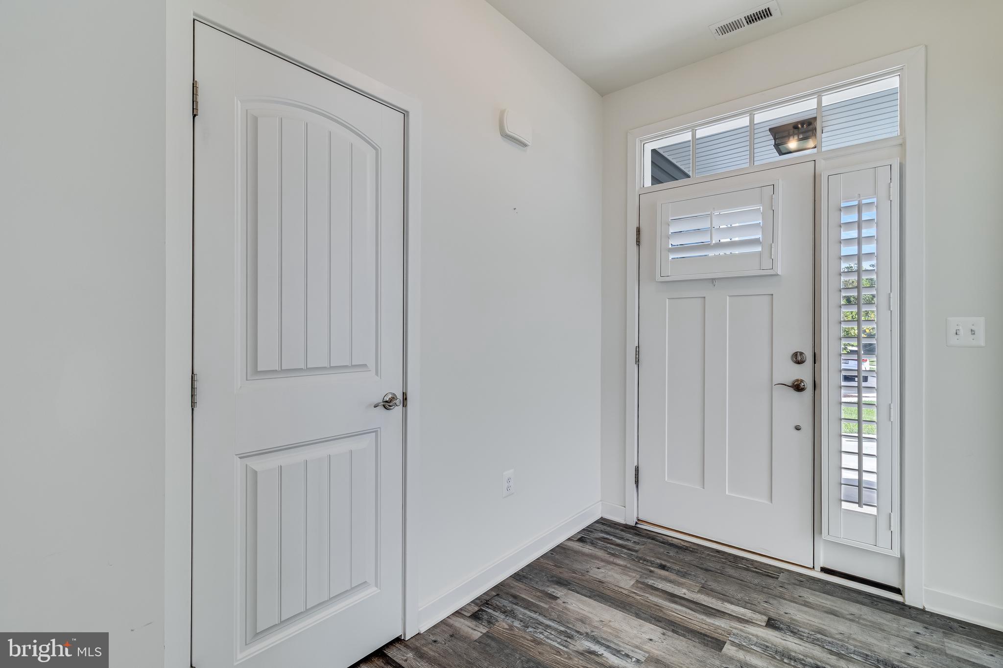 La Plata, Maryland, 20646, United States, 2 Bedrooms Bedrooms, ,2 BathroomsBathrooms,Residential,For Sale,1976808