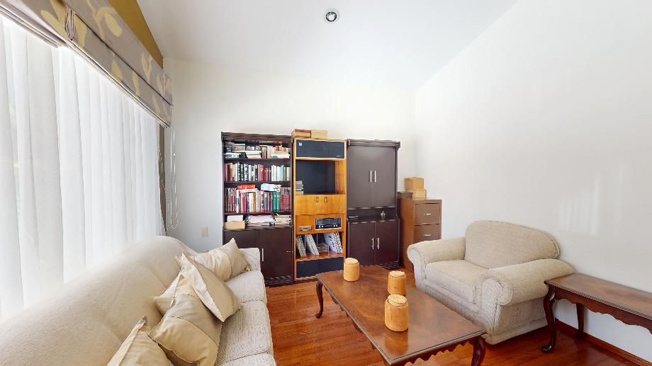 Atizapán de Zaragoza, Estado de méxico, 52938, Mexico, 8 Bedrooms Bedrooms, ,6 BathroomsBathrooms,Residential,For Sale,1746651