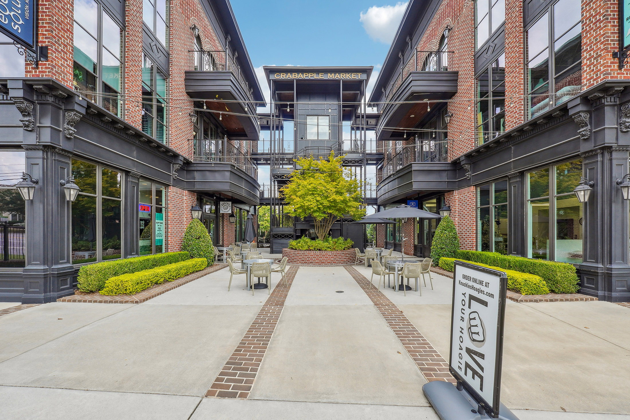  Desirable Monte Hewett First-Time Resale in the Sought-After Lake Haven - 物件實景