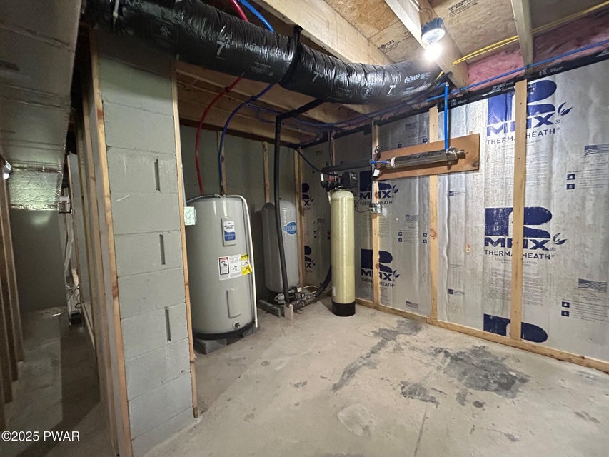 Shohola, Pennsylvania, 18458, United States, 3 Bedrooms Bedrooms, ,3 BathroomsBathrooms,Residential,For Sale,1978726