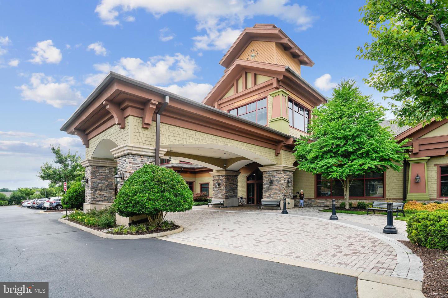 FREDERICKSBURG, Virginia, 22406, United States, 4 Bedrooms Bedrooms, ,4 BathroomsBathrooms,Residential,For Sale,1988261