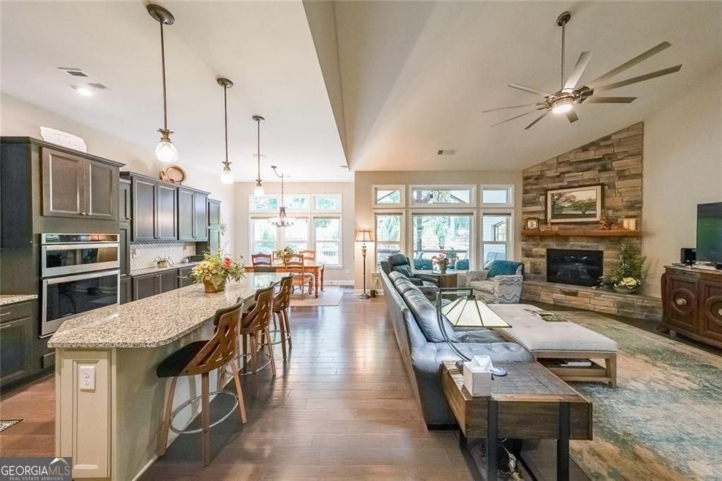 Canton, Georgia, 30114, United States, 3 Bedrooms Bedrooms, ,4 BathroomsBathrooms,Residential,For Sale,2006570