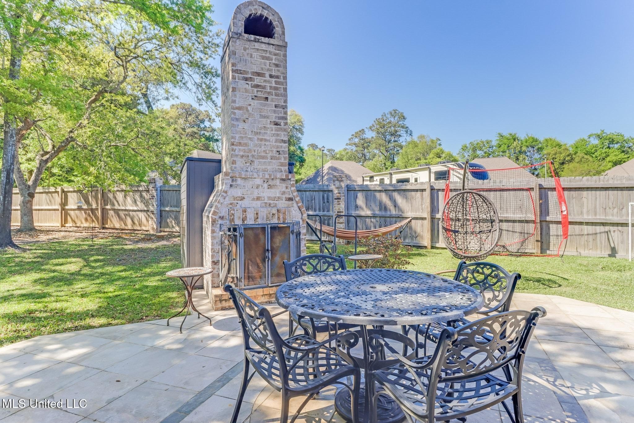 Biloxi, Mississippi, 39532, United States, 6 Bedrooms Bedrooms, ,3 BathroomsBathrooms,Residential,For Sale,1931877