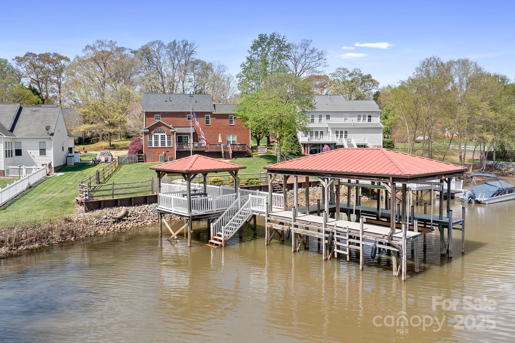 Mooresville, North Carolina, 28117, United States, 4 Bedrooms Bedrooms, ,3 BathroomsBathrooms,Residential,For Sale,1766342