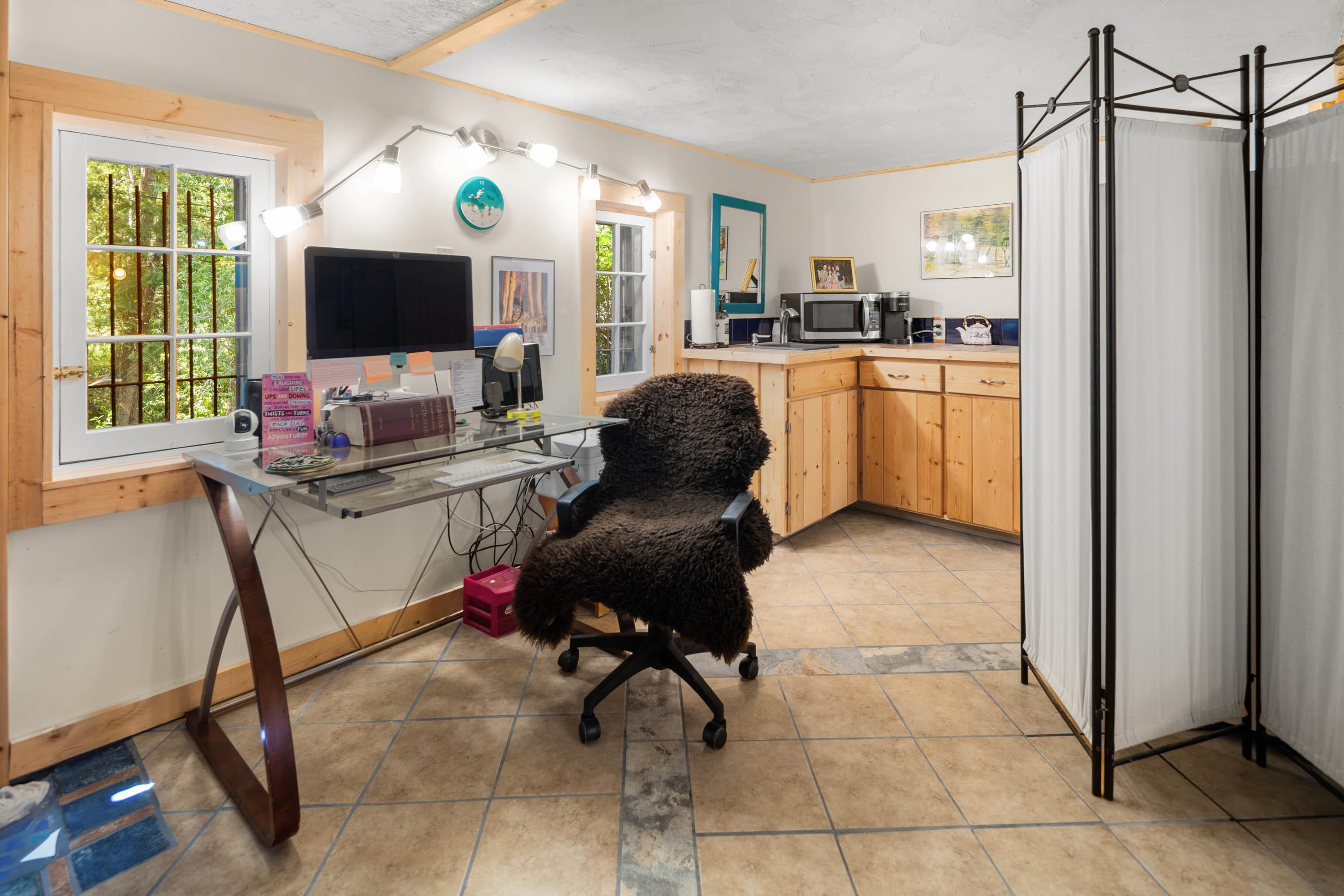 Questa, New Mexico, 87556, United States, 2 Bedrooms Bedrooms, ,3 BathroomsBathrooms,Residential,For Sale,1916841