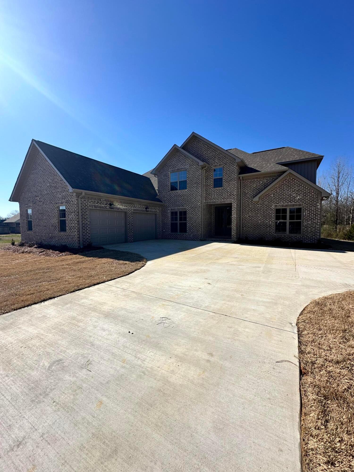 Tupelo, Mississippi, 38804, United States, 4 Bedrooms Bedrooms, ,3 BathroomsBathrooms,Residential,For Sale,1732024