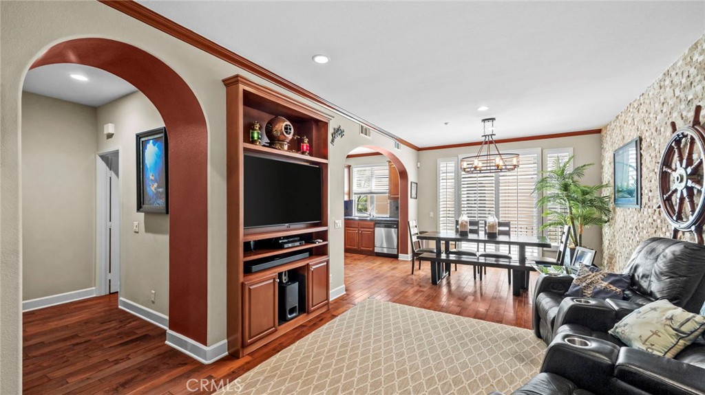 Corona, California, 92883, United States, 2 Bedrooms Bedrooms, ,3 BathroomsBathrooms,Residential,For Sale,1921821