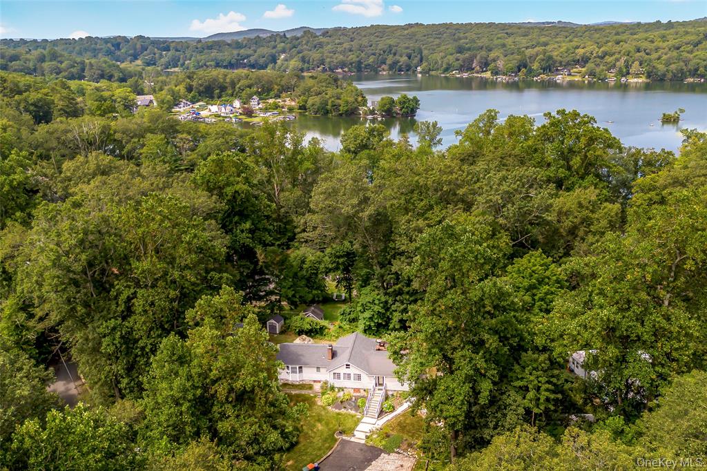 Putnam Valley, New York, 10579, United States, 3 Bedrooms Bedrooms, ,2 BathroomsBathrooms,Residential,For Sale,1974452