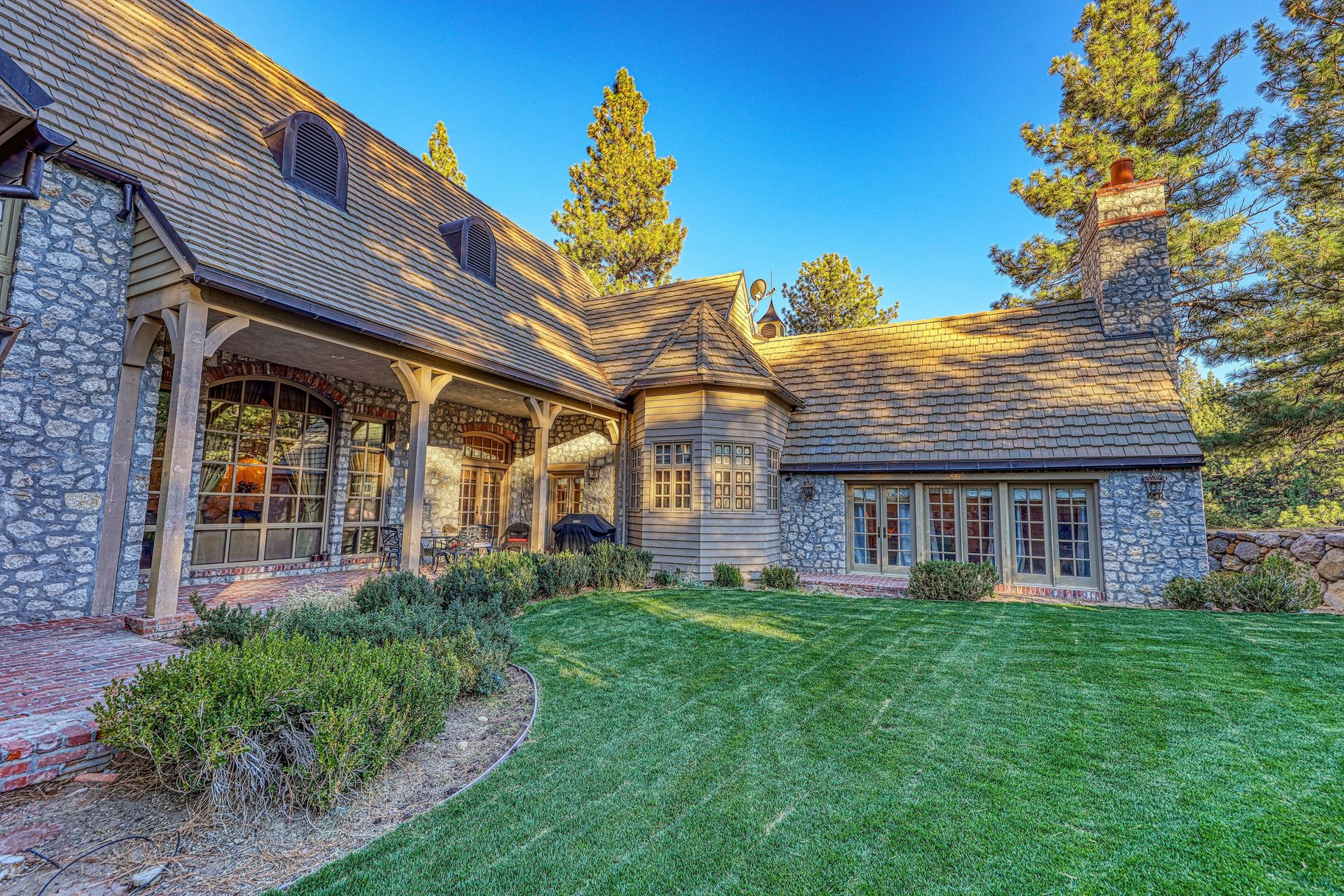  THE BENNINGTON ESTATE - Elegance of the French Alps - Spirit of the Sierras - 物件實景