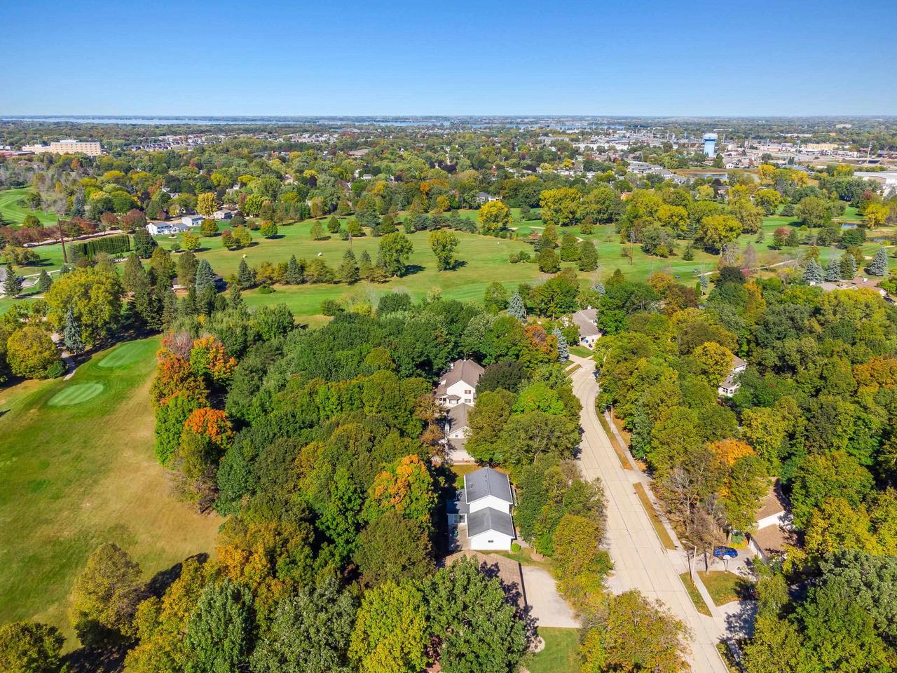 Oshkosh, Wisconsin, 54904, United States, 4 Bedrooms Bedrooms, ,3 BathroomsBathrooms,Residential,For Sale,1978045