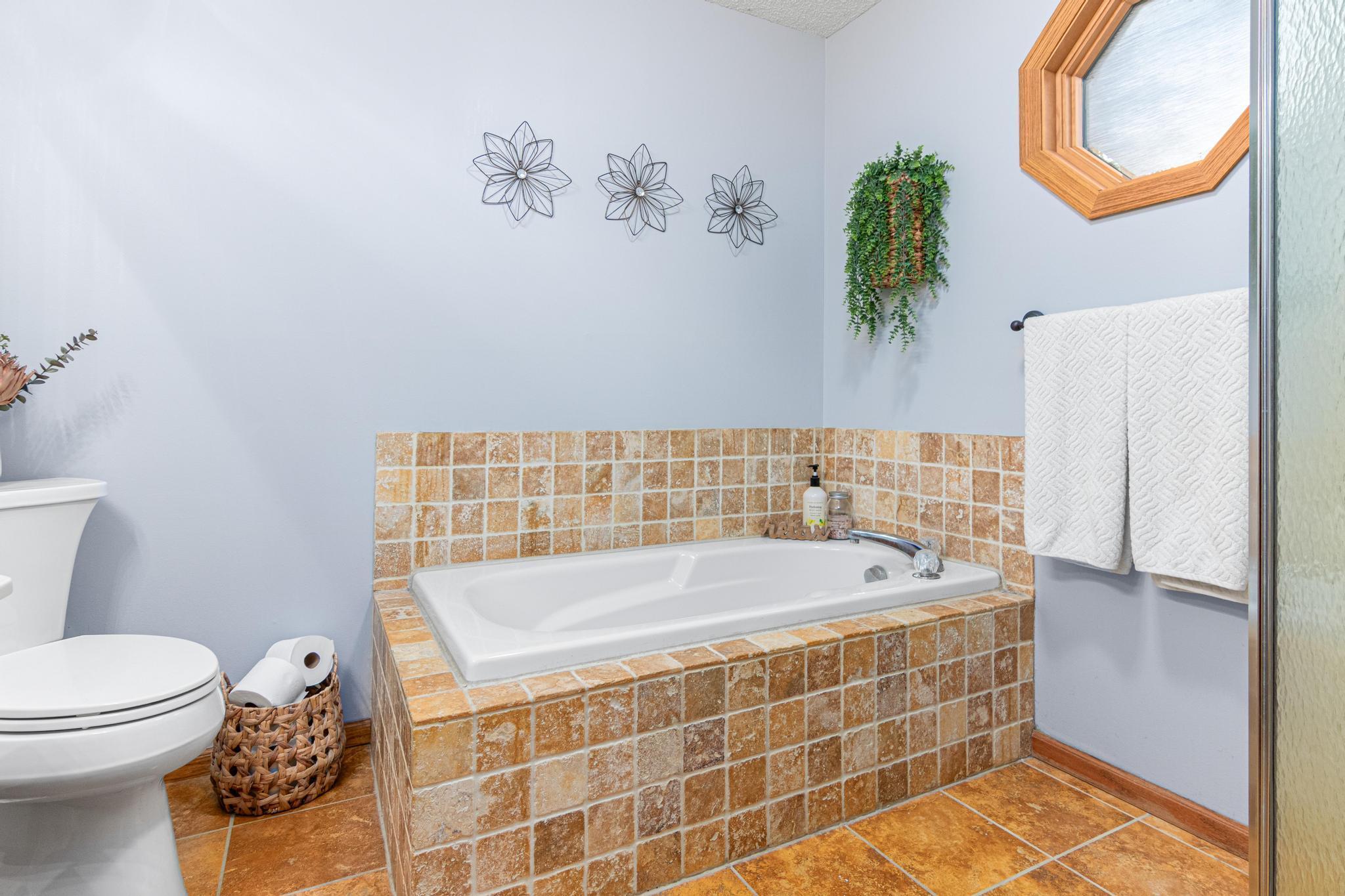 Forest Lake, Minnesota, 55025, United States, 5 Bedrooms Bedrooms, ,3 BathroomsBathrooms,Residential,For Sale,2000798