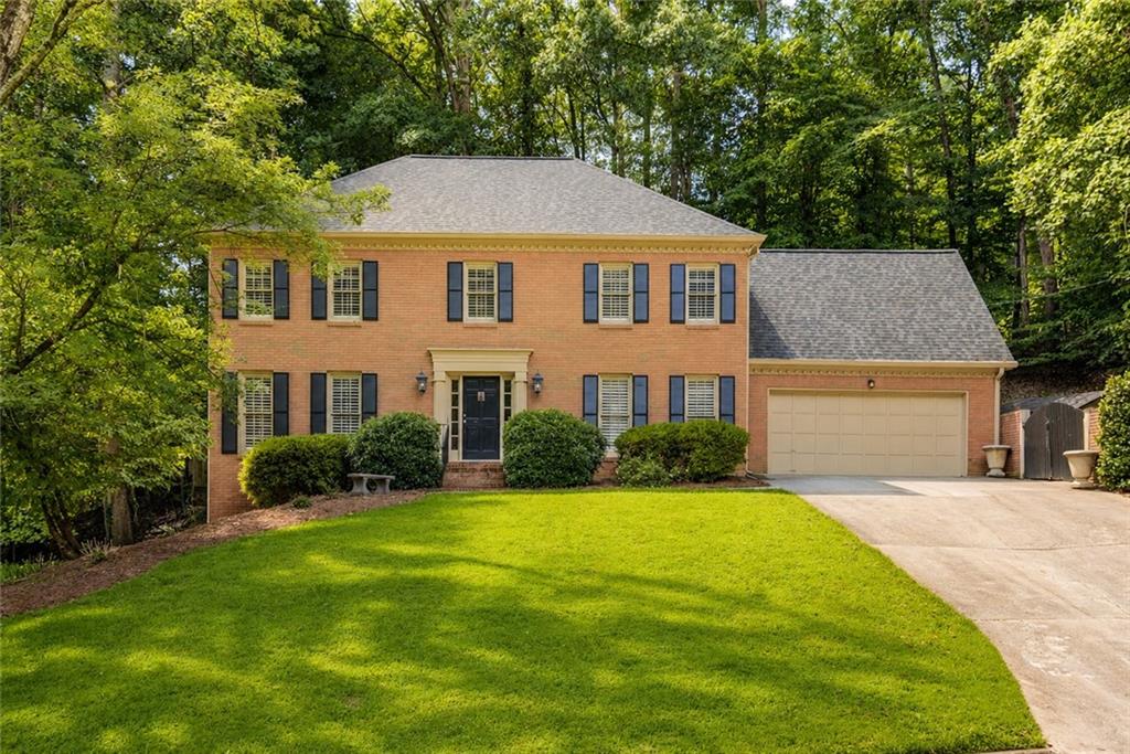 River Lake Dr, Roswell, GA 30075