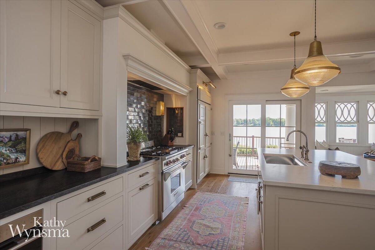 East Grand Rapids, Michigan, 49506, United States, 5 Bedrooms Bedrooms, ,5 BathroomsBathrooms,Residential,For Sale,1933647
