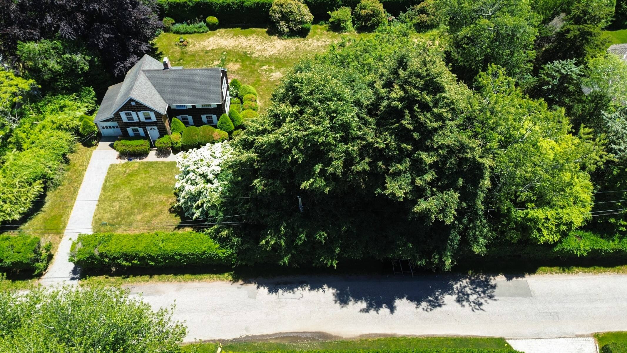  Exceptional Water Mill Opportunity on Two Separate Lots - 物件實景