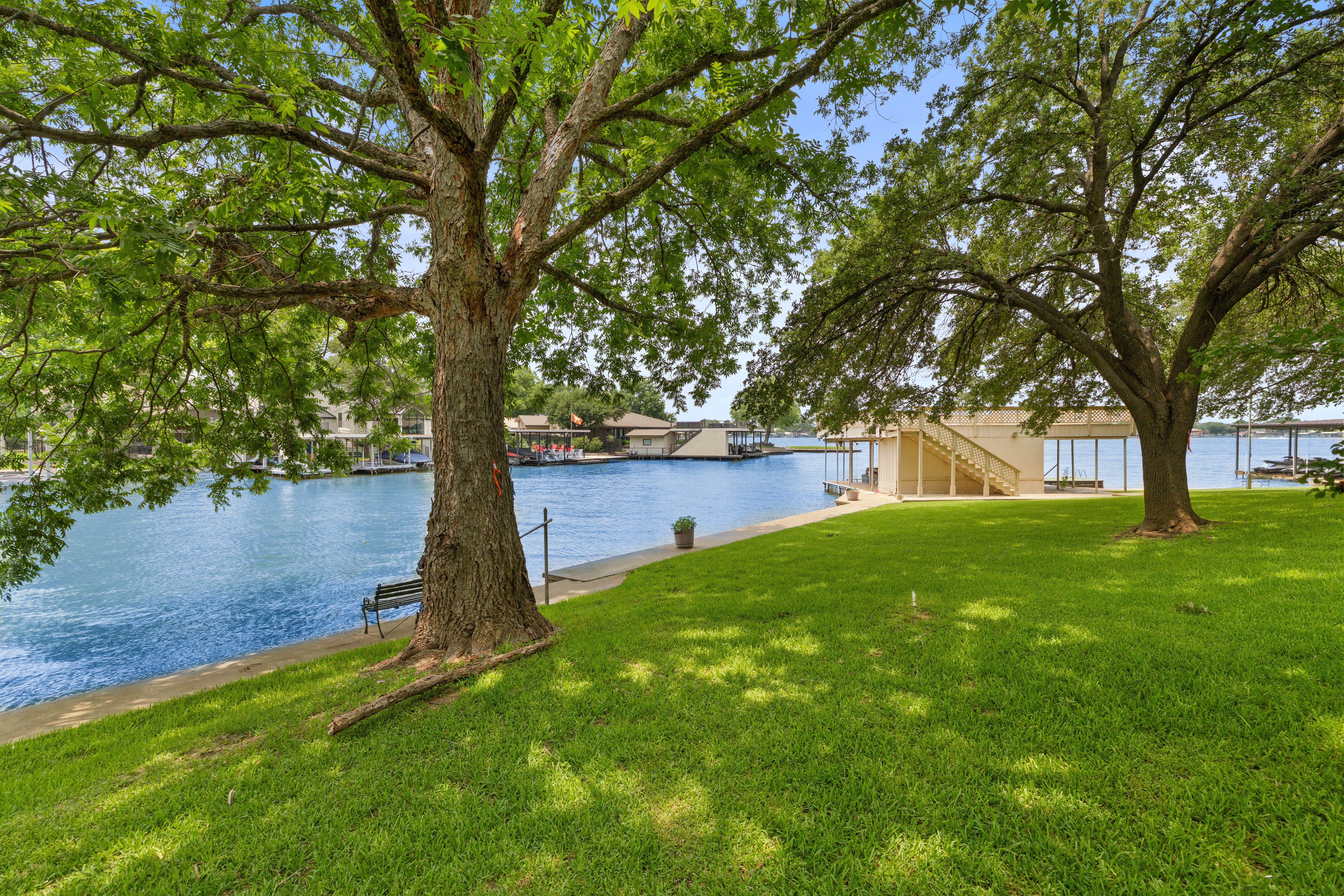  Prime Lake LBJ Waterfront Opportunity - 物件實景