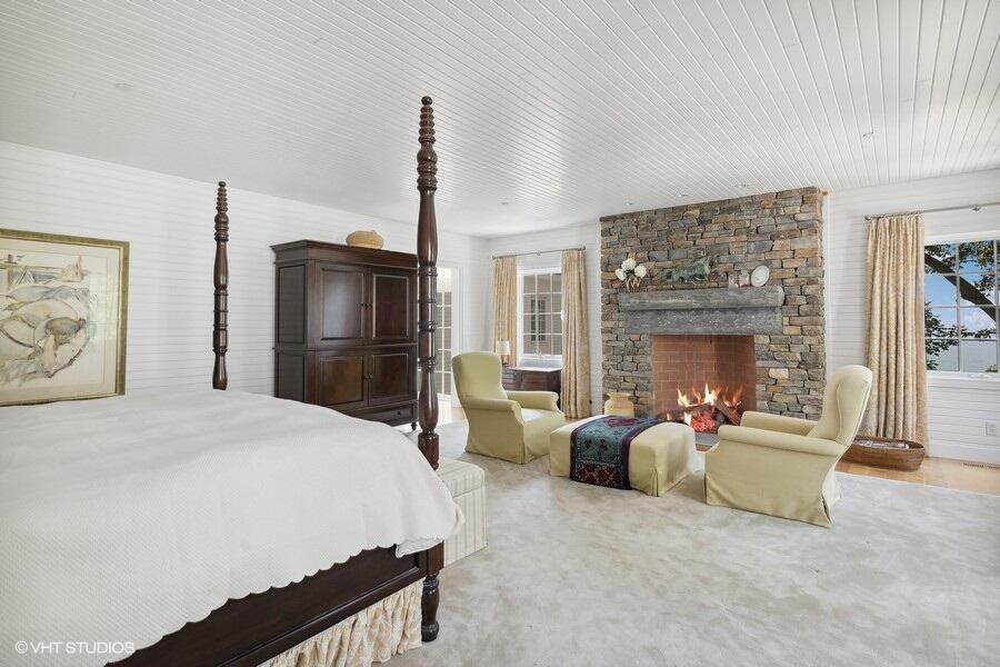 Lakeside, Michigan, 49116, United States, 3 Bedrooms Bedrooms, ,8 BathroomsBathrooms,Residential,For Sale,1785072