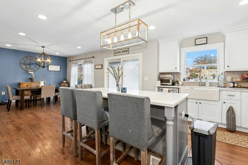 Union Twp., New Jersey, 07083, United States, 4 Bedrooms Bedrooms, ,4 BathroomsBathrooms,Residential,For Sale,2005388