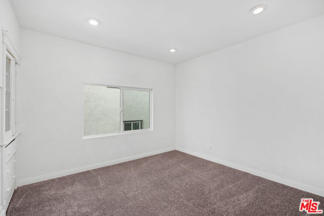 827 Lucile Ave, Los Angeles, California, 90026, United States, 6 Bedrooms Bedrooms, ,Residential,For Sale,827 Lucile Ave,1626659