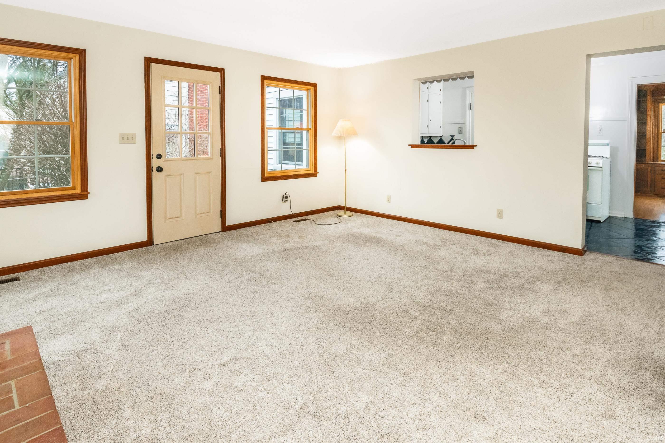 Bloomington, Indiana, 47401, United States, 3 Bedrooms Bedrooms, ,2 BathroomsBathrooms,Residential,For Sale,1982502