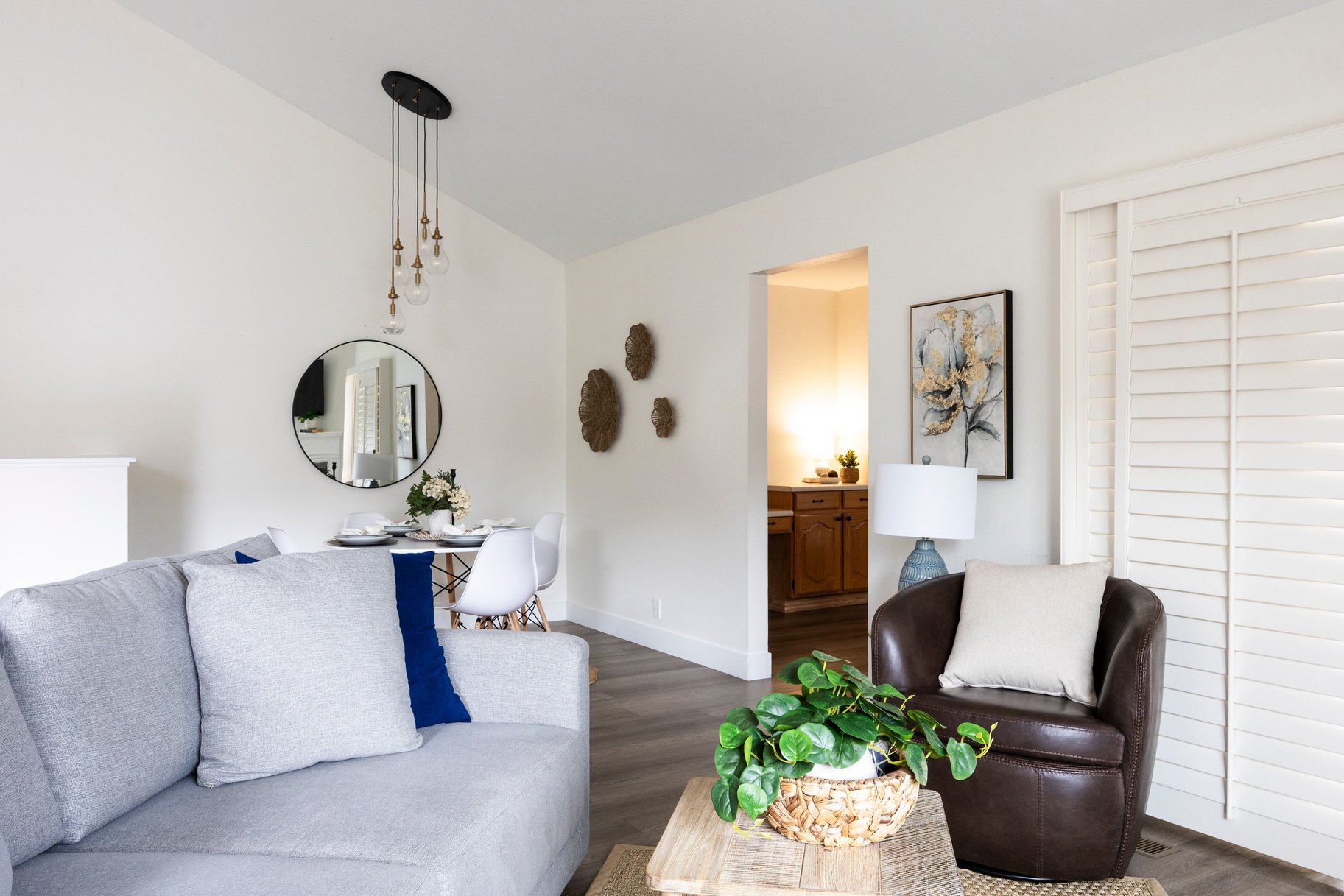  Rarely Available Harvest Lane Rambler Main-Level Living - 物件實景