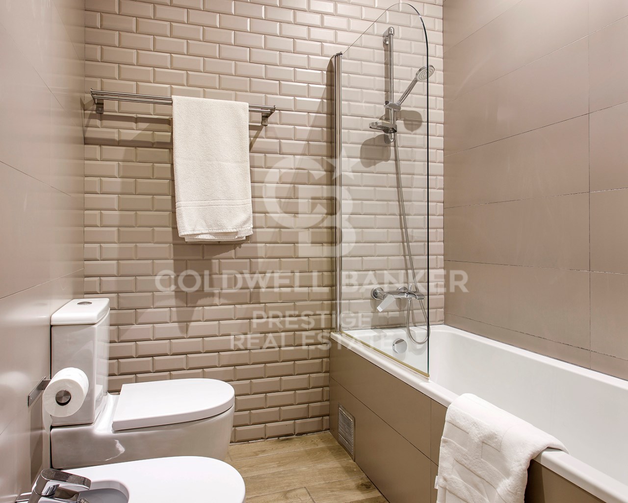 Barcelona, Catalonia, ES, 2 Bedrooms Bedrooms, ,2 BathroomsBathrooms,Residential,For Sale,1907348