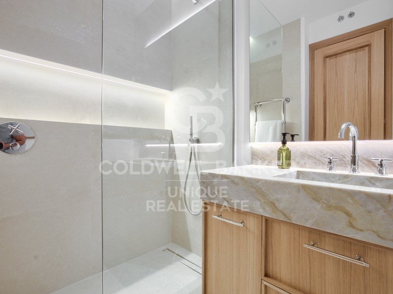 Madrid, Comunidad de Madrid, ES, 4 Bedrooms Bedrooms, ,5 BathroomsBathrooms,Residential,For Sale,1885233