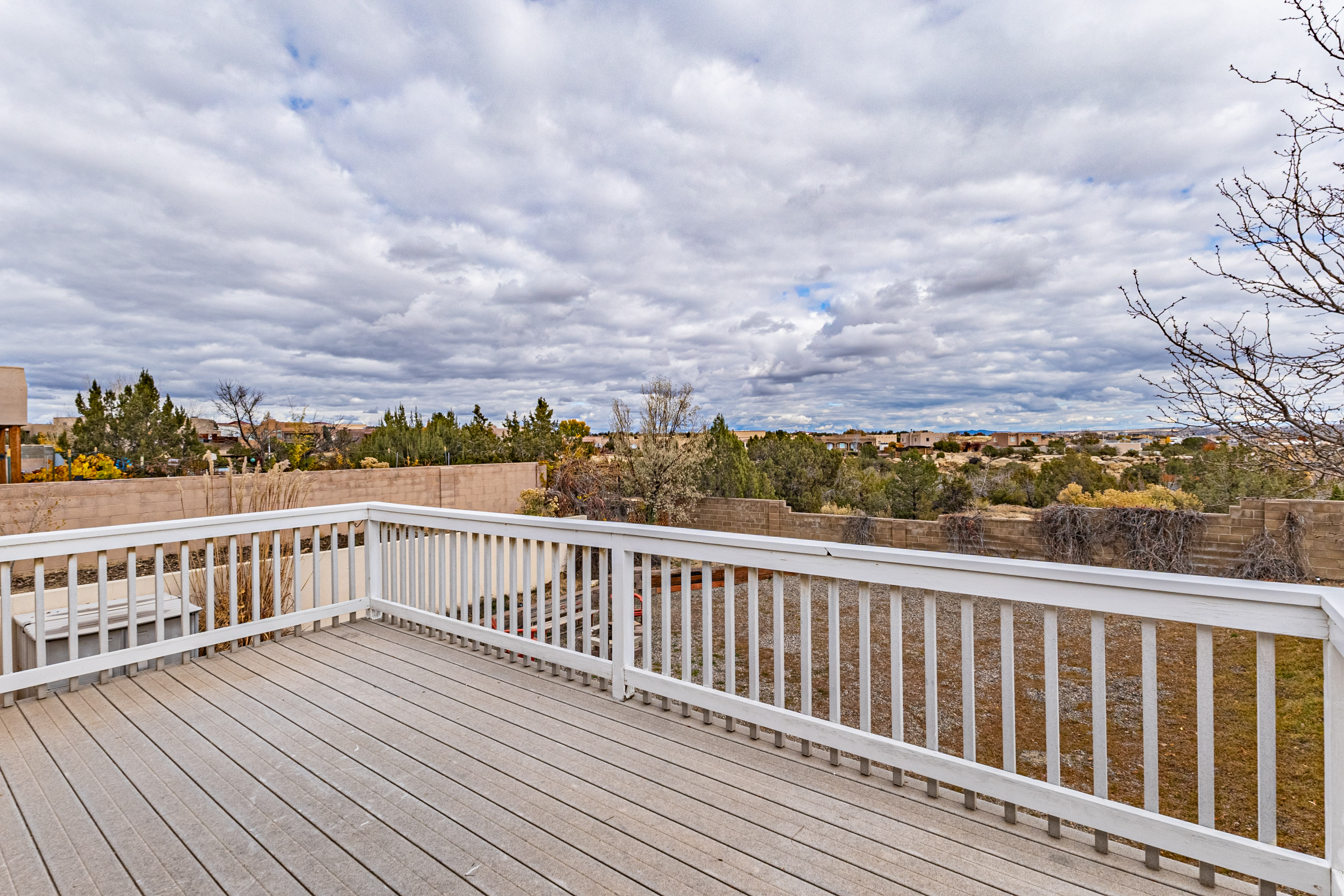 Farmington, New Mexico, 87402, United States, 4 Bedrooms Bedrooms, ,3 BathroomsBathrooms,Residential,For Sale,1995181