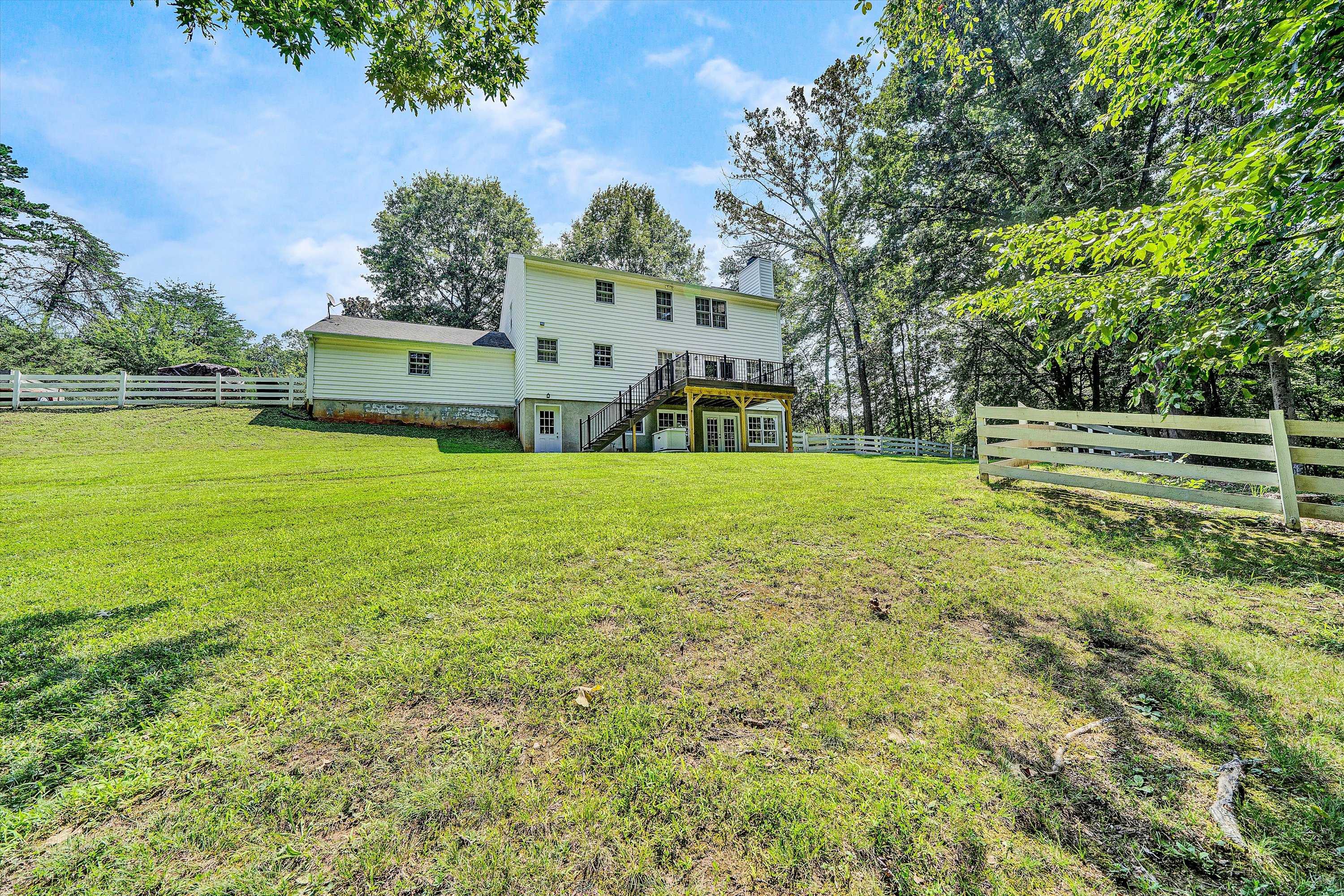Bedford, Virginia, 24523, United States, 4 Bedrooms Bedrooms, ,4 BathroomsBathrooms,Residential,For Sale,1914324