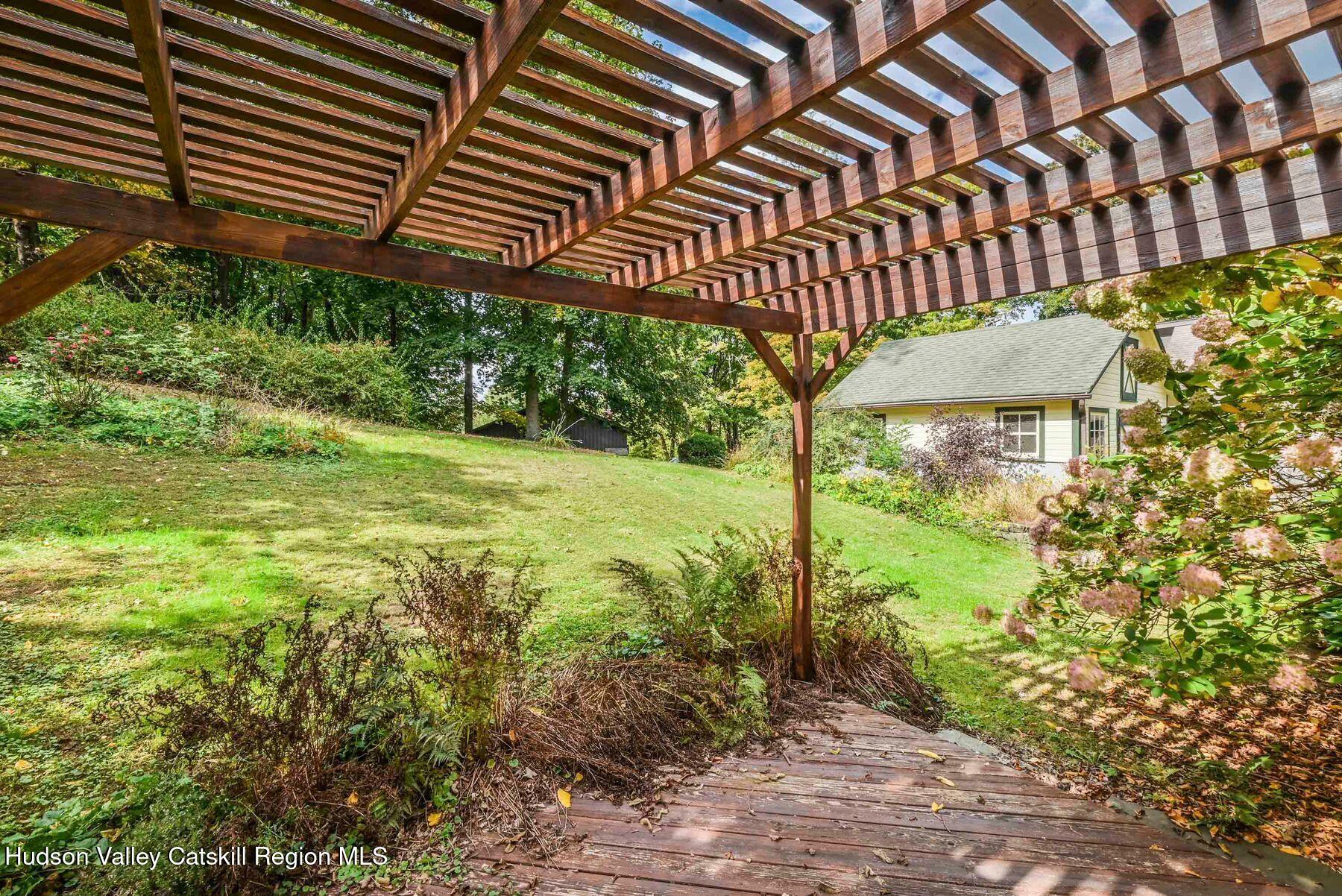 Rhinebeck, New York, 12572, United States, 3 Bedrooms Bedrooms, ,3 BathroomsBathrooms,Residential,For Sale,1776952