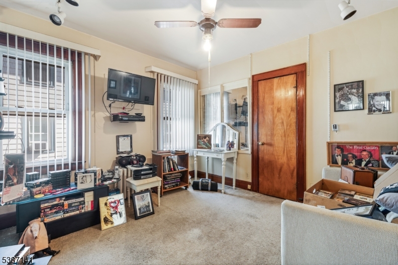 Garwood Boro, New Jersey, 07027, United States, 5 Bedrooms Bedrooms, ,2 BathroomsBathrooms,Residential,For Sale,1987528