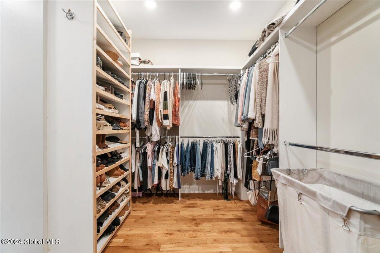 Queensbury, New York, 12804, United States, 3 Bedrooms Bedrooms, ,4 BathroomsBathrooms,Residential,For Sale,1986274