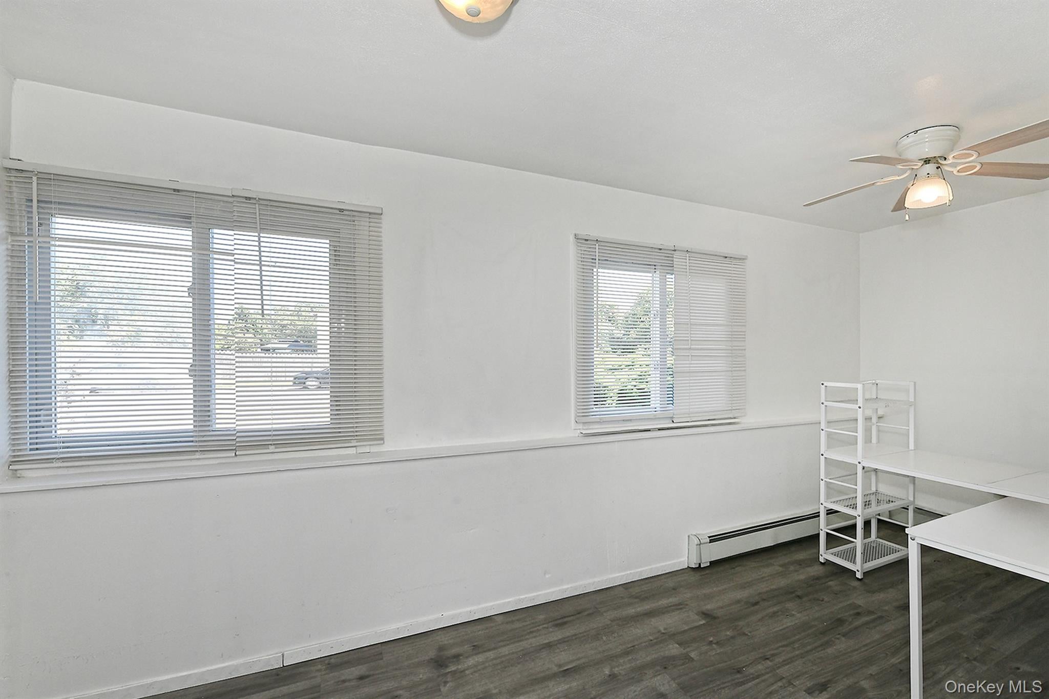 Medford, New York, 11763, United States, 5 Bedrooms Bedrooms, ,2 BathroomsBathrooms,Residential,For Sale,1947086