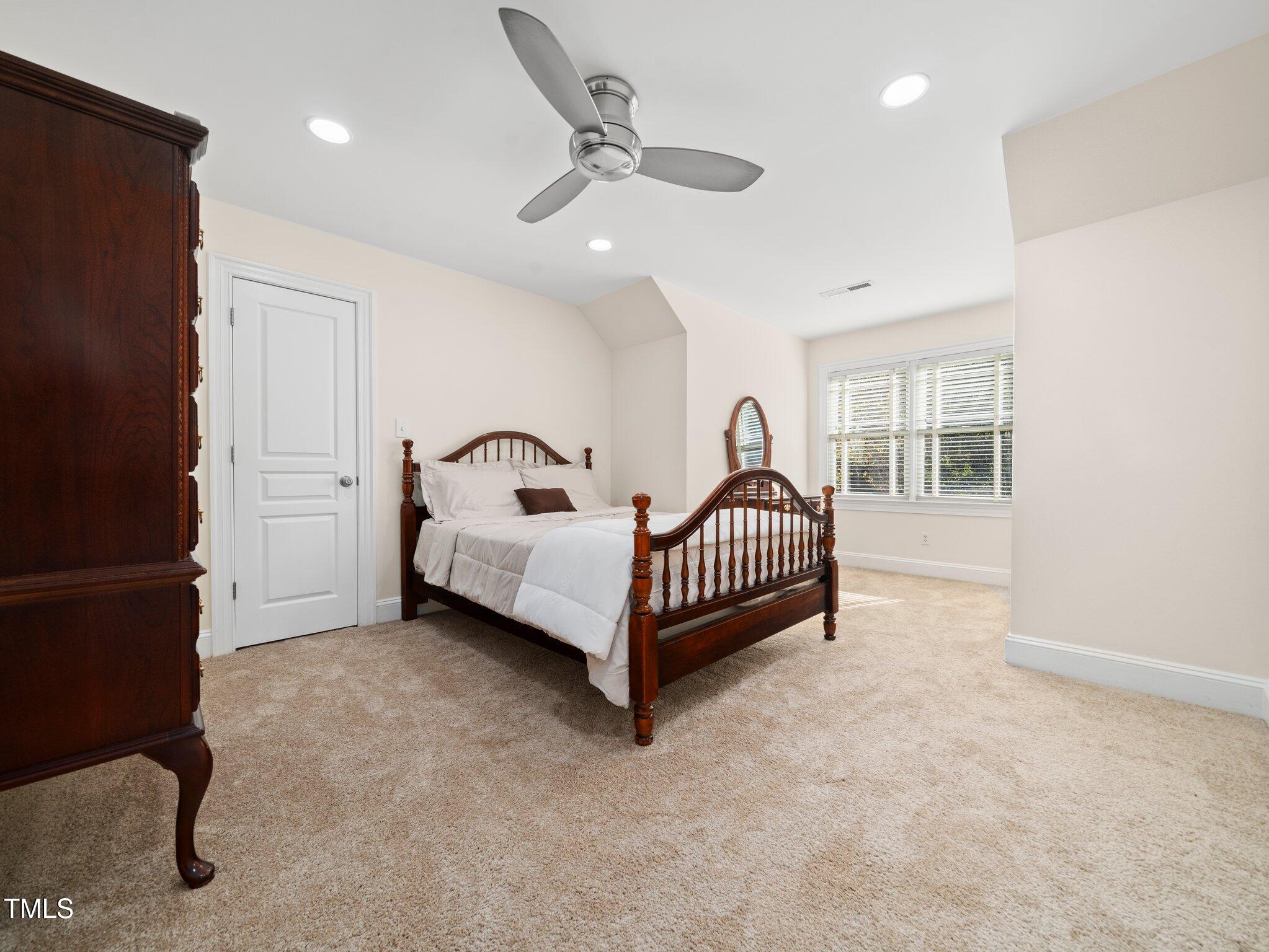 Wake Forest, North Carolina, 27587, United States, 5 Bedrooms Bedrooms, ,3 BathroomsBathrooms,Residential,For Sale,1754453