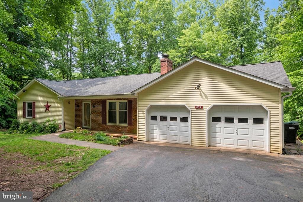 Fredericksburg, Virginia, 22406, United States, 3 Bedrooms Bedrooms, ,2 BathroomsBathrooms,Residential,For Sale,2049336