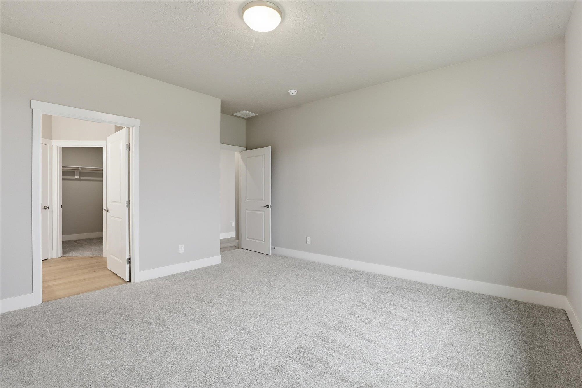 Deer Park, Washington, 99006, United States, 3 Bedrooms Bedrooms, ,2 BathroomsBathrooms,Residential,For Sale,1986419