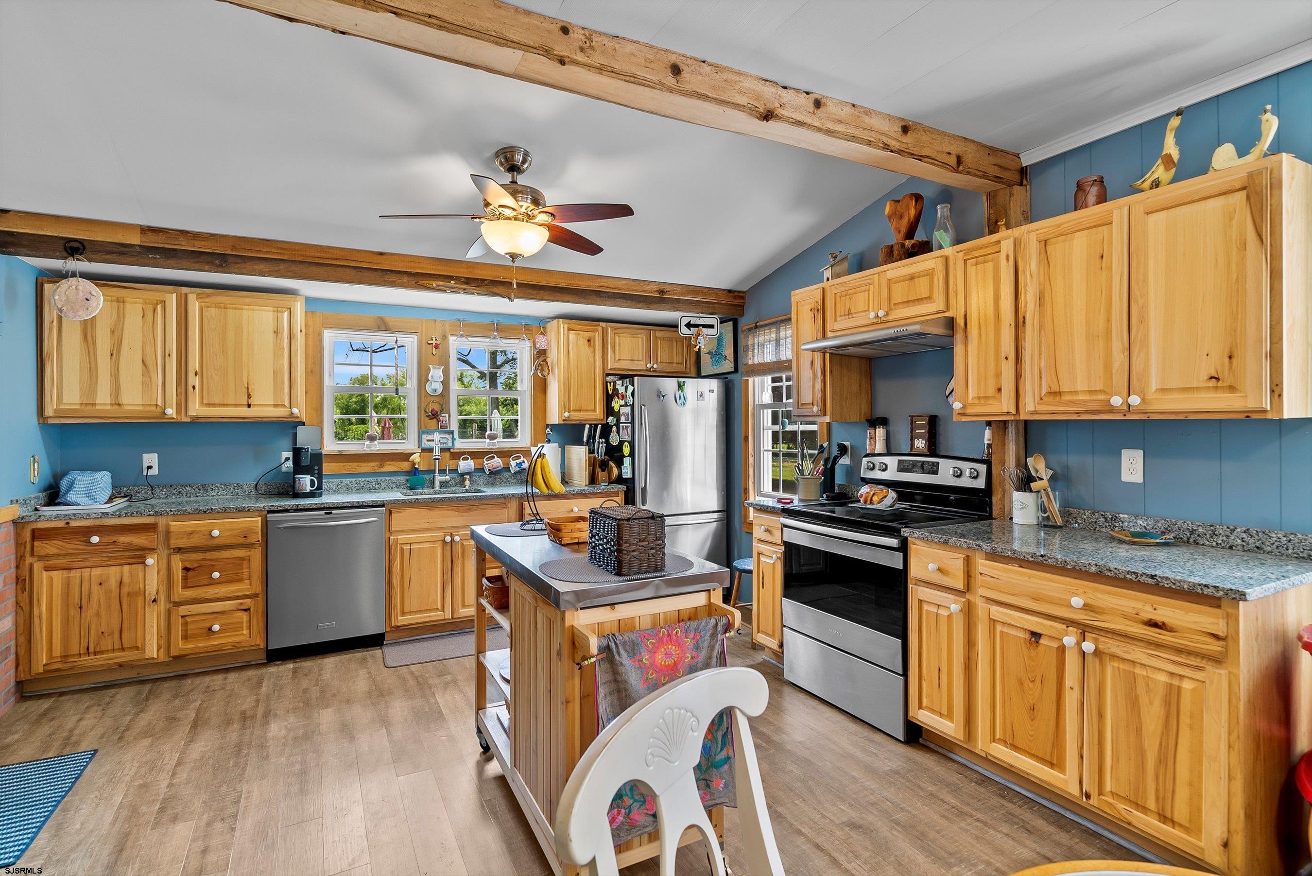 Port Republic, New Jersey, 08241, United States, 5 Bedrooms Bedrooms, ,3 BathroomsBathrooms,Residential,For Sale,1923238