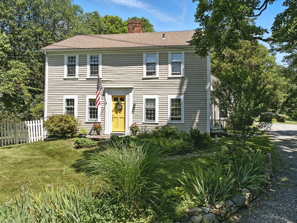 Bolton, Massachusetts, 01740, United States, 4 Bedrooms Bedrooms, ,4 BathroomsBathrooms,Residential,For Sale,1866522