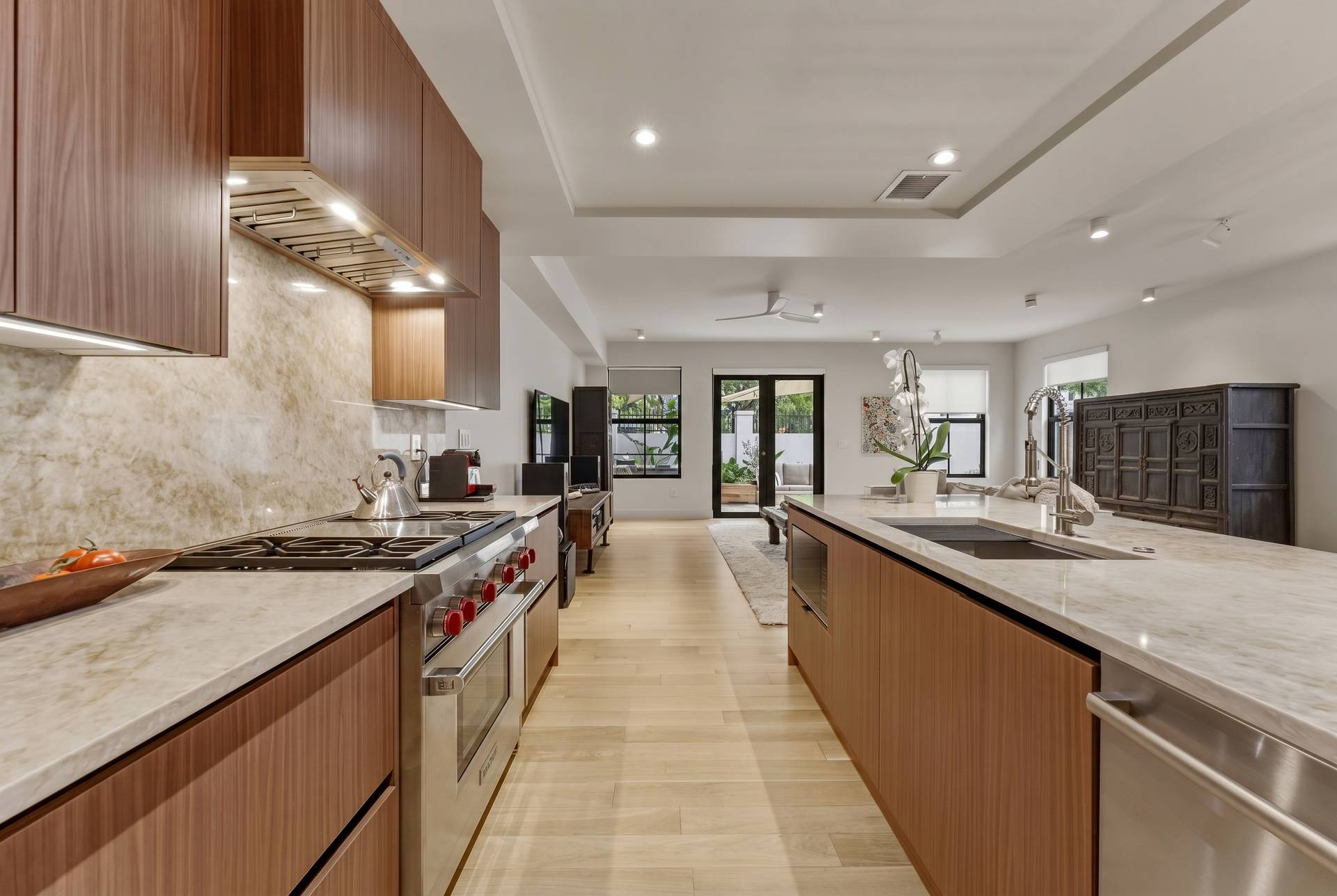  3036 Mcdonald Street, Miami, FL, 33133 - 物件實景