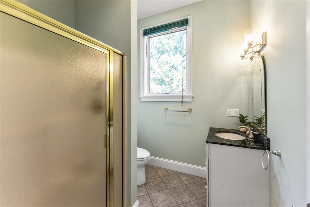 Plymouth, Massachusetts, 02360, United States, 4 Bedrooms Bedrooms, ,4 BathroomsBathrooms,Residential,For Sale,1903288