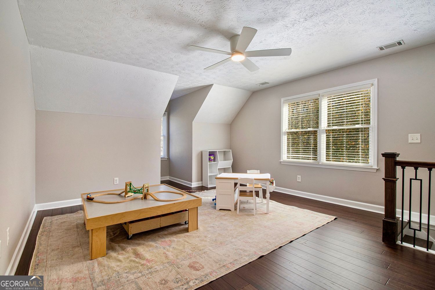 Alpharetta, Georgia, 30004, United States, 4 Bedrooms Bedrooms, ,3 BathroomsBathrooms,Residential,For Sale,1968344