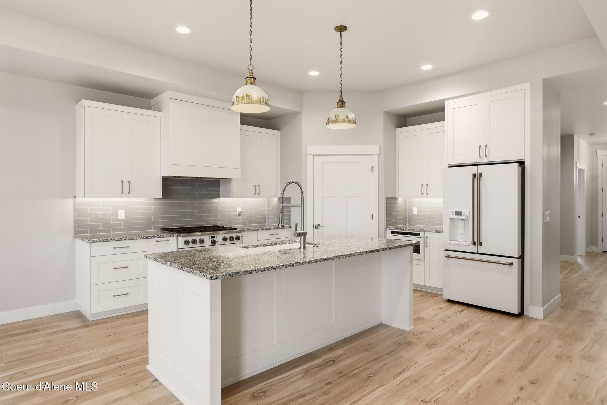 Coeur d'Alene, Idaho, 83815, United States, 4 Bedrooms Bedrooms, ,3 BathroomsBathrooms,Residential,For Sale,2039969