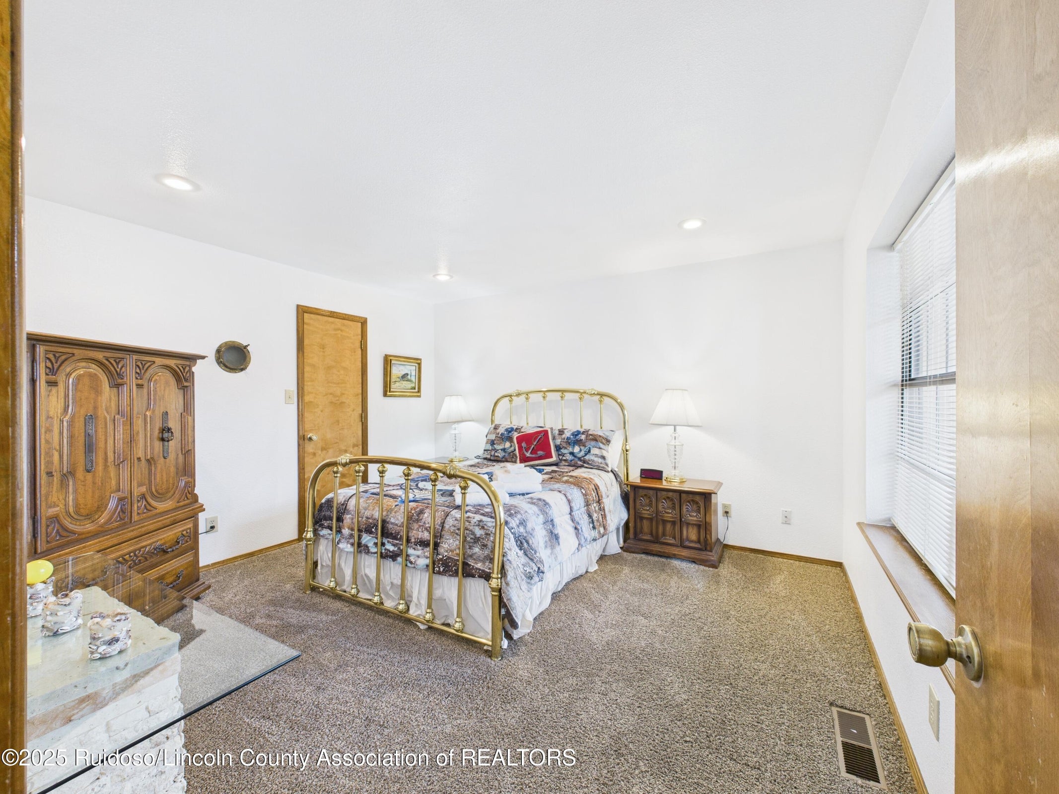 Ruidoso, New Mexico, 88345, United States, 5 Bedrooms Bedrooms, ,4 BathroomsBathrooms,Residential,For Sale,2006103