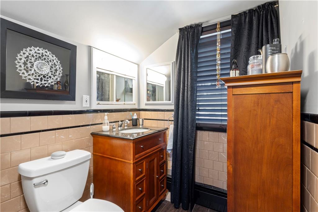 Pawtucket, Rhode Island, 02861, United States, 4 Bedrooms Bedrooms, ,2 BathroomsBathrooms,Residential,For Sale,2006296