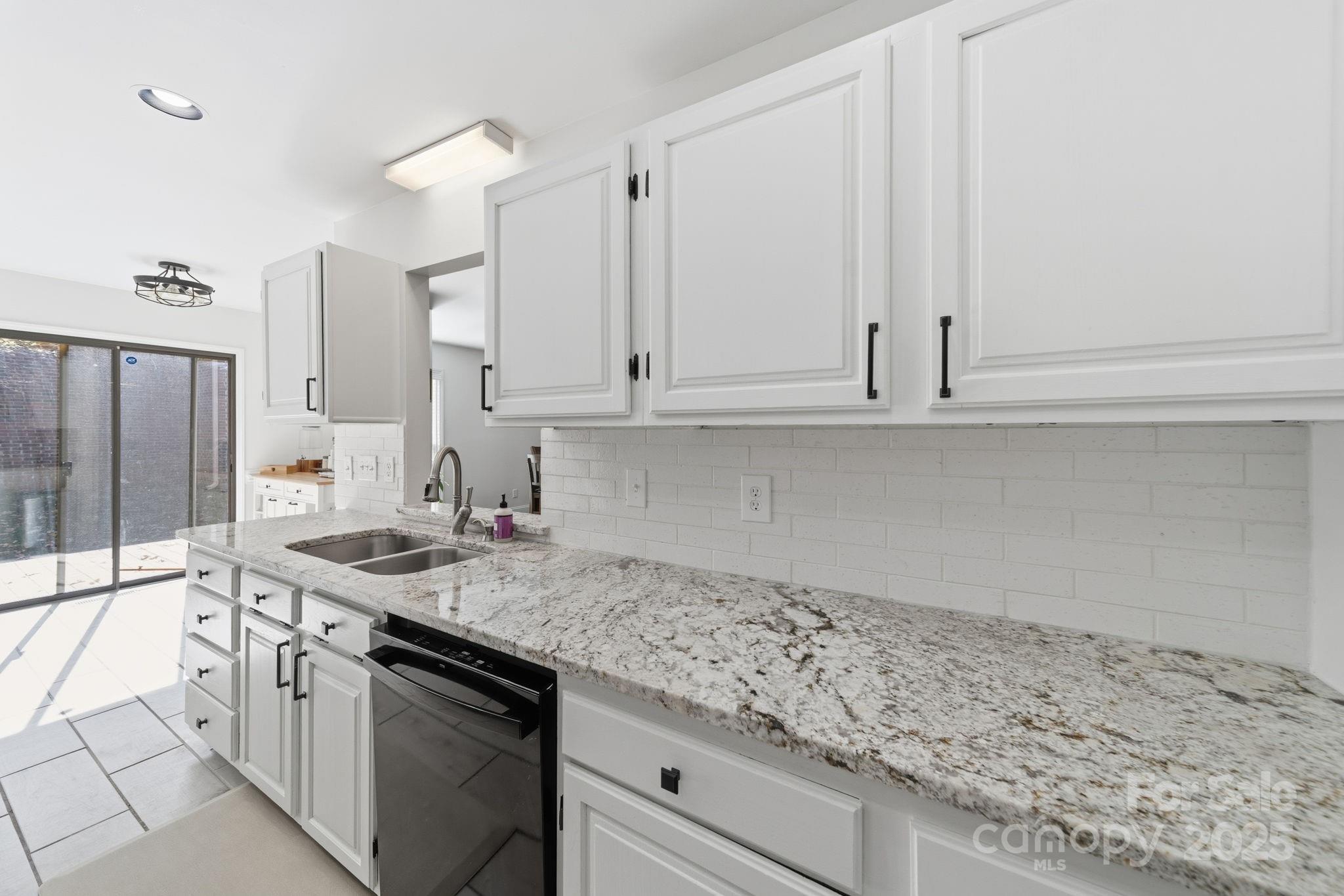 Charlotte, North Carolina, 28226, United States, 3 Bedrooms Bedrooms, ,2 BathroomsBathrooms,Residential,For Sale,1991268