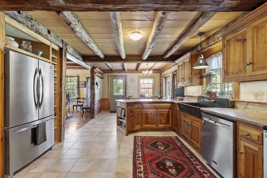 Ashby, Massachusetts, 01431, United States, 4 Bedrooms Bedrooms, ,3 BathroomsBathrooms,Residential,For Sale,1917455