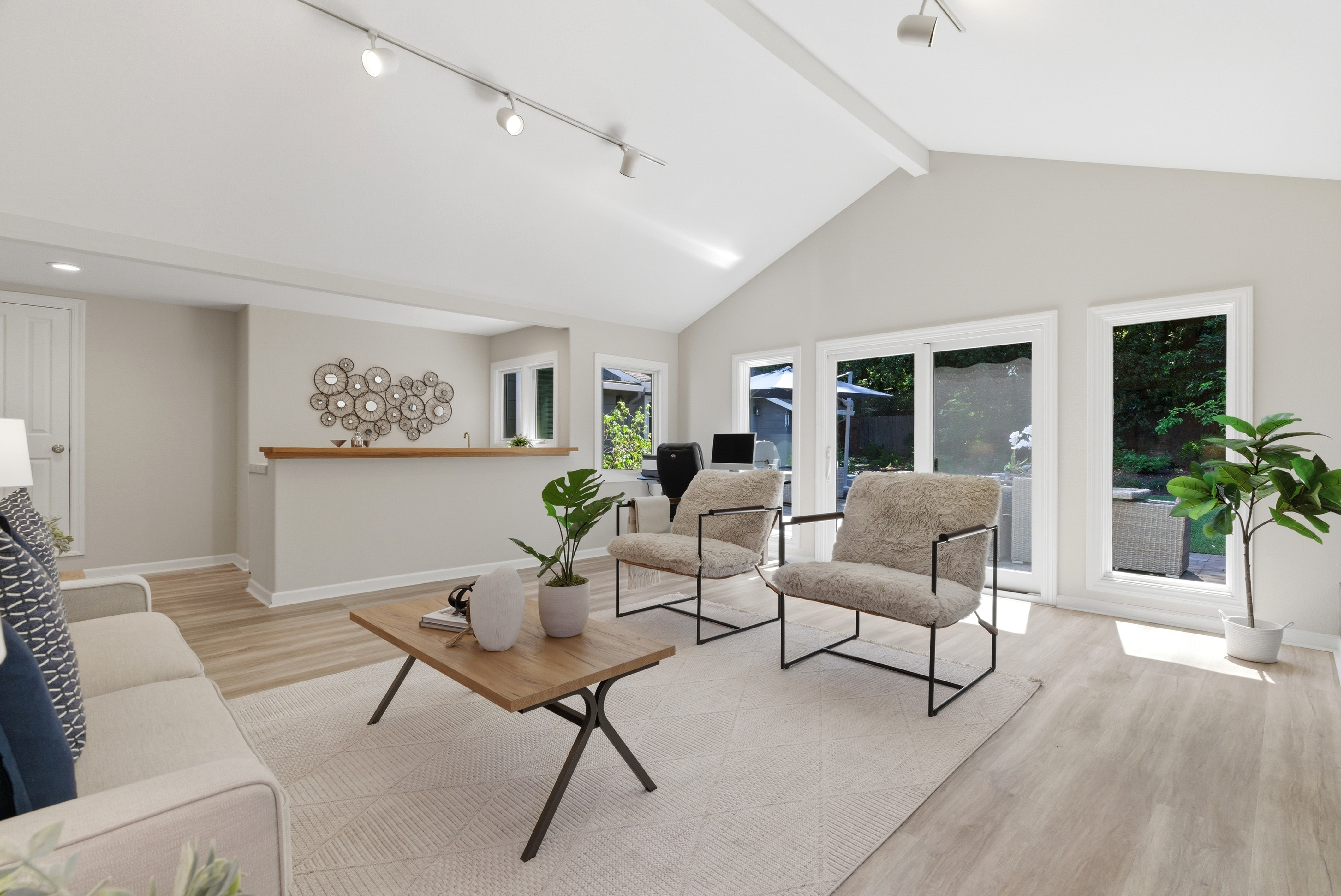  Elegant Single-Story Living on a Premier Corner Lot in Monte Sereno - 物件實景