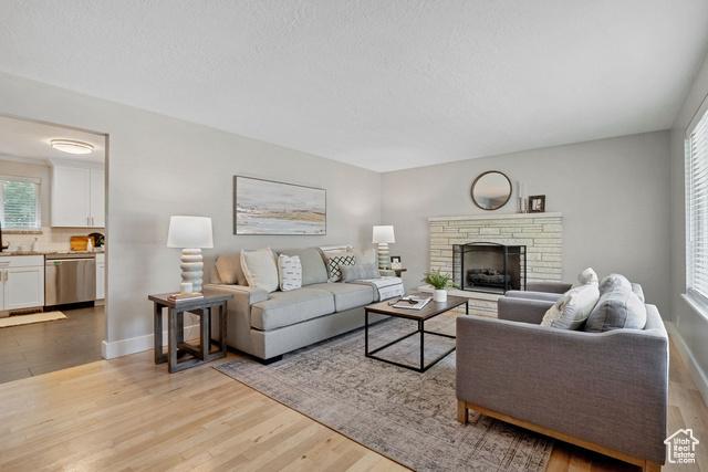 Woods Cross, Utah, 84087, United States, 5 Bedrooms Bedrooms, ,3 BathroomsBathrooms,Residential,For Sale,1931531