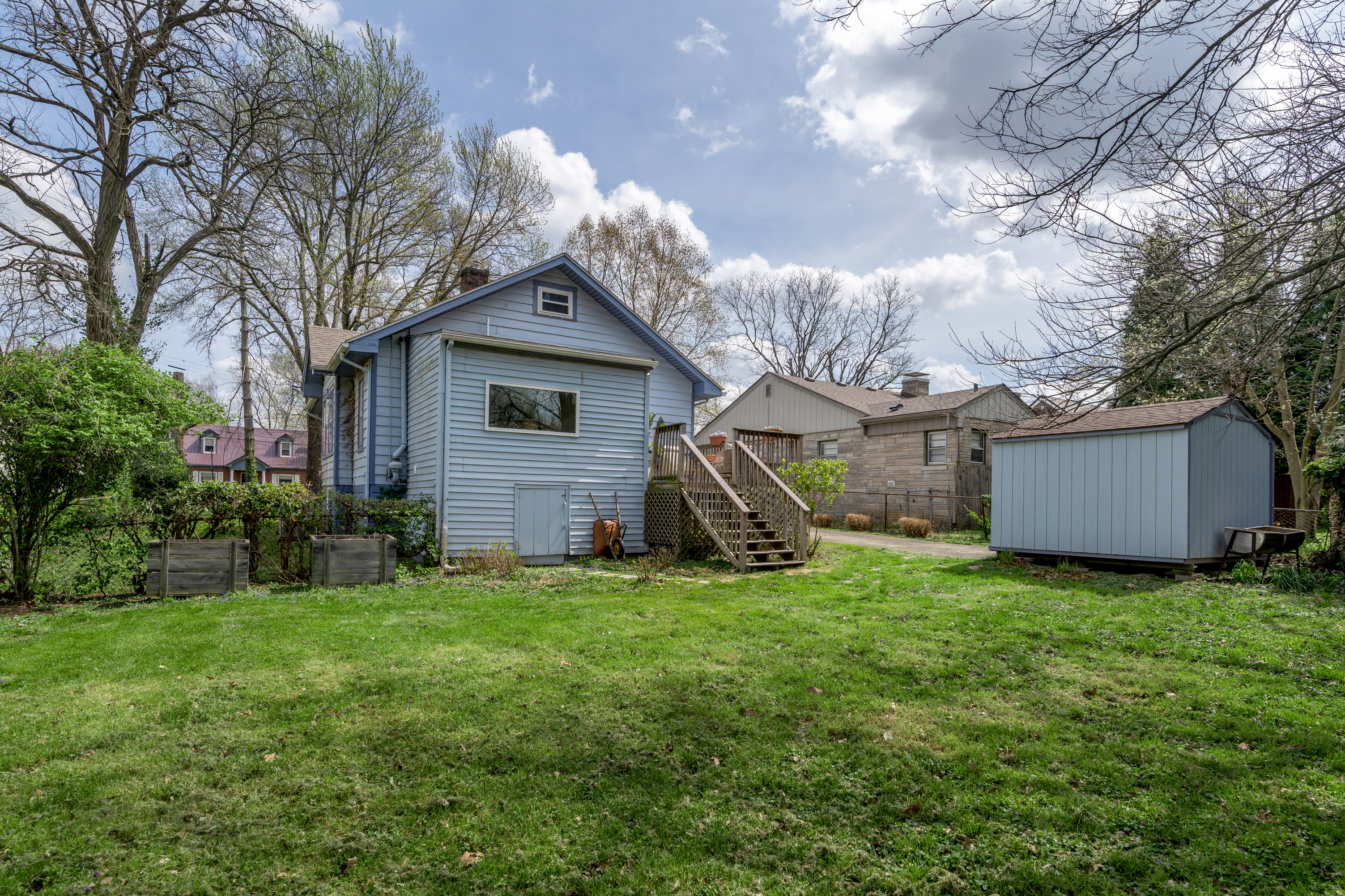  127 Delmont Drive - 物件實景