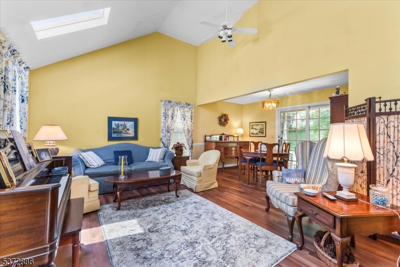 Basking Ridge, New Jersey, 07920, United States, 3 Bedrooms Bedrooms, ,3 BathroomsBathrooms,Residential,For Sale,1908011